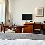 City Hotel 4* بيدغوستيا