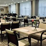 فندق City Hotel 4*