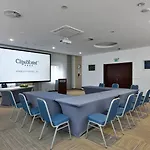 City Hotel