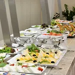 City Hotel 4*
