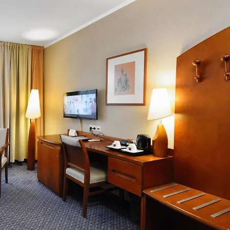 Отель City Hotel 4*