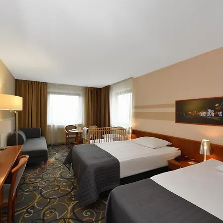 City Hotel Отель Быдгощ