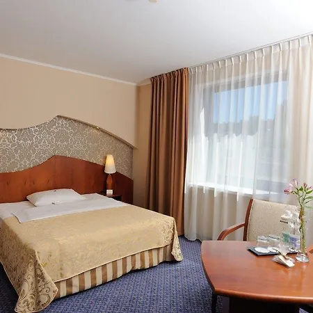 Отель City Hotel