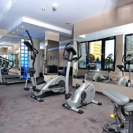 City Hotel 4*