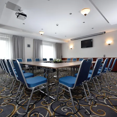 Hotell City Hotel 4*