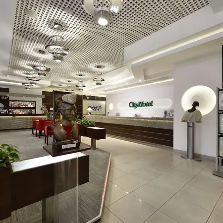 City Hotel Hotell