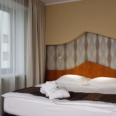 City Hotel Hotell 4*