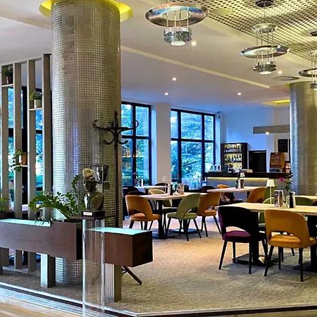 Hotel City Hotel