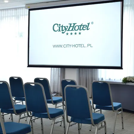City Hotel 4*