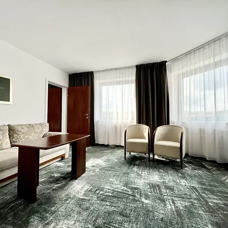 Hotel City Hotel 4*