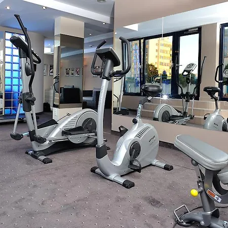City Hotel Отель Быдгощ